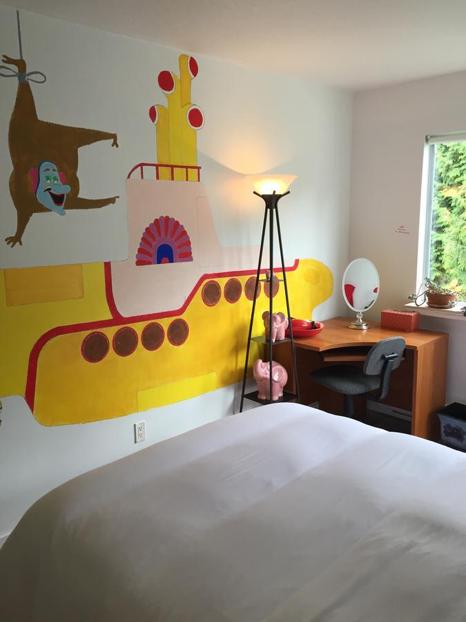 A Room At The Camelia Bed And Breakfast Tsawwassen Exteriör bild